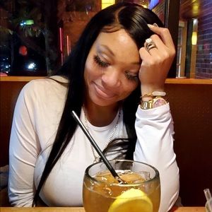 Meet your Posher, Priscilla